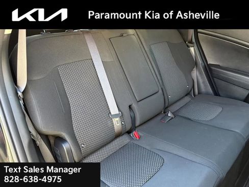 Used 2023 Kia Sportage LX image 20