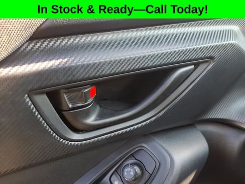 Used 2025 Subaru Crosstrek 2.0i Premium image 17