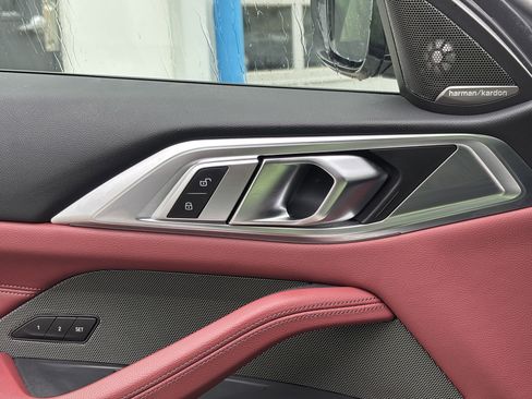 Used 2024 BMW 430i Coupe w/ M Sport Package RWD image 18