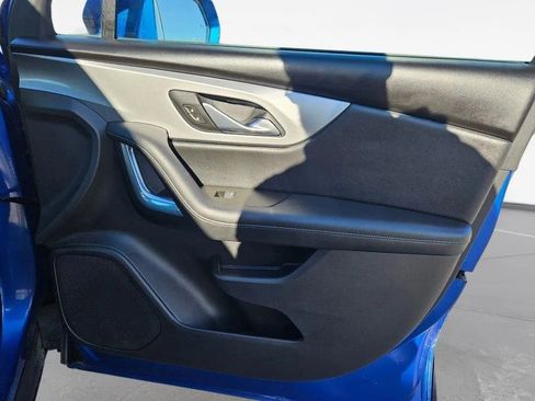 Used 2019 Chevrolet Blazer LT image 34