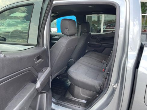 Used 2023 Chevrolet Colorado W/T RWD image 5