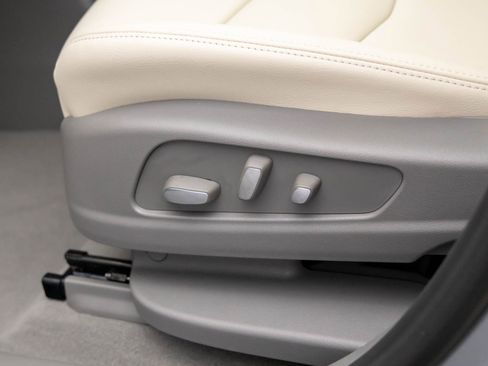 New 2025 Cadillac XT6 Premium Luxury w/ Technology Package image 16