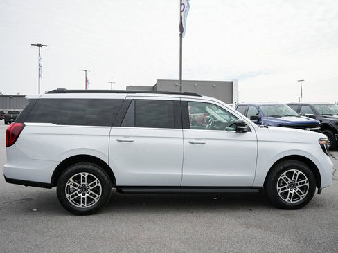 New 2026 Ford Expedition Max Active AWD/4WD image 11