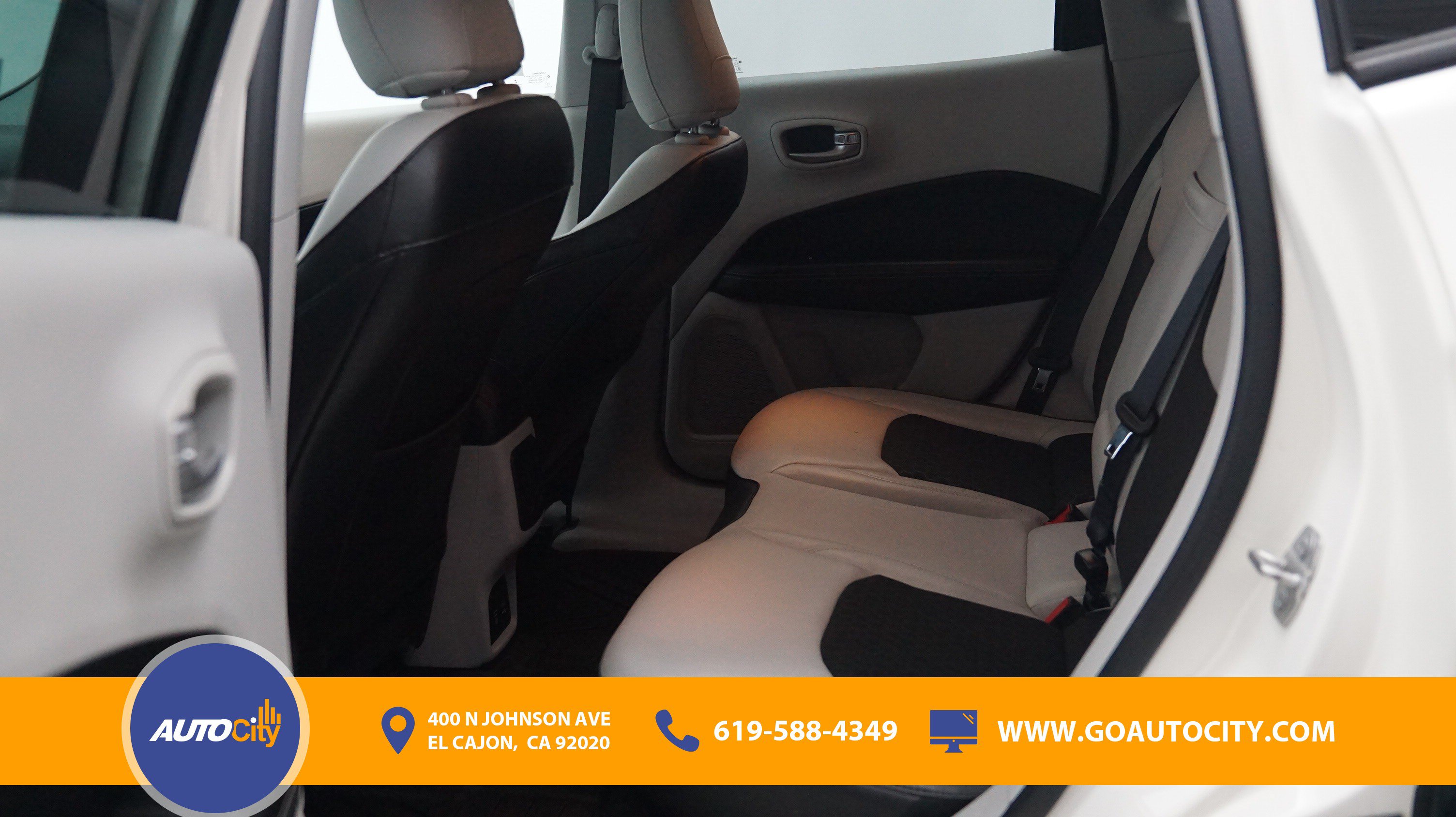 Used 2018 Jeep Compass Latitude w/ Popular Equipment Group AWD/4WD image 14