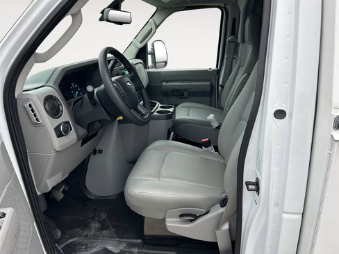 New 2026 Ford E-350 and Econoline 350 Super Duty RWD image 13