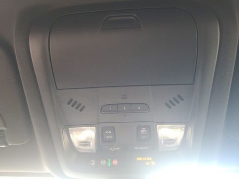 Used 2022 Chevrolet Blazer RS w/ Enhanced Convenience Package image 30