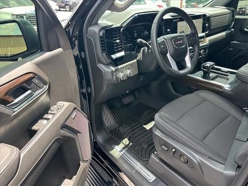 Certified 2026 GMC Sierra 1500 Elevation w/ Preferred Package AWD/4WD image 15