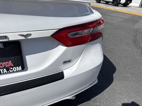 Certified 2019 Toyota Camry SE FWD image 7