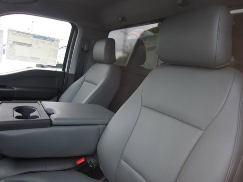 New 2025 Ford F550 4x4 Regular Cab Super Duty image 9