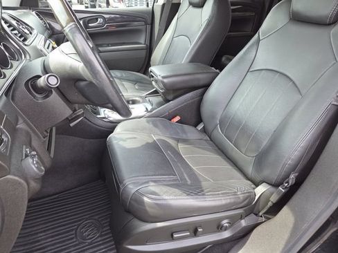 Used 2017 Buick Enclave Leather FWD image 31