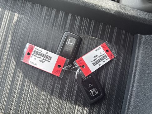 Used 2020 Honda Passport Touring image 38