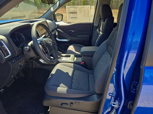 New 2026 Nissan Frontier SV w/ SV Convenience Package AWD/4WD image 4