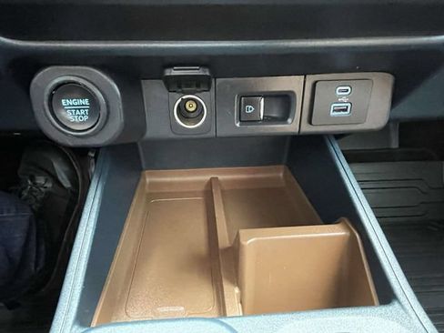 Used 2022 Ford Maverick Lariat FWD image 26