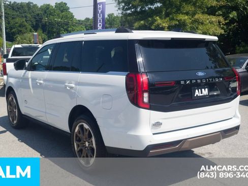 Used 2025 Ford Expedition King Ranch AWD/4WD image 10