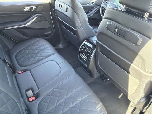Used 2024 BMW X5 xDrive40i image 15
