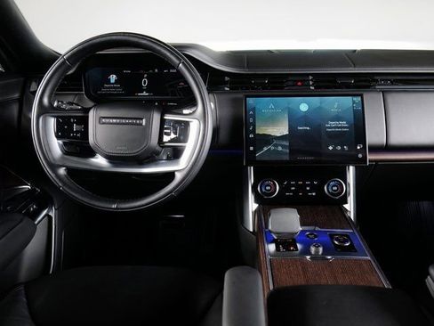 Used 2023 Land Rover Range Rover SE AWD/4WD image 11