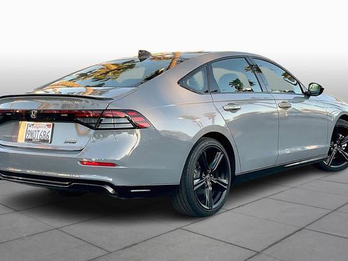 Used 2024 Honda Accord Sport image 12
