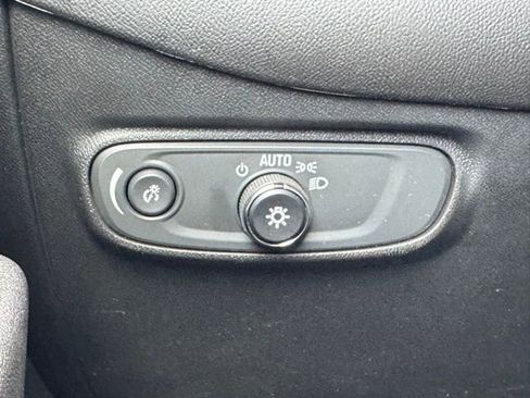 Used 2019 Chevrolet Equinox LT image 26