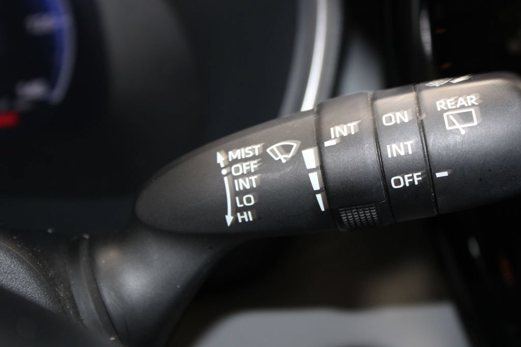 Used 2023 Toyota Highlander Limited FWD image 39
