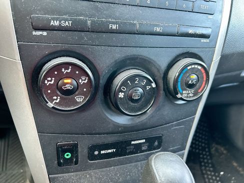 Used 2009 Toyota Corolla S w/ Sport Pkg FWD image 21