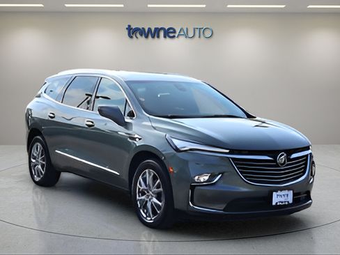 Used 2023 Buick Enclave Essence w/ Experience Buick Package AWD/4WD image 9