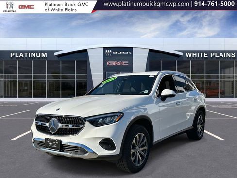 Used 2024 Mercedes-Benz GLC 300 GLC 300 image 8