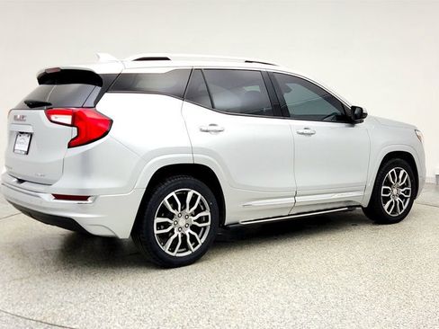 Used 2022 GMC Terrain Denali w/ LPO, Floor Liner Package image 5