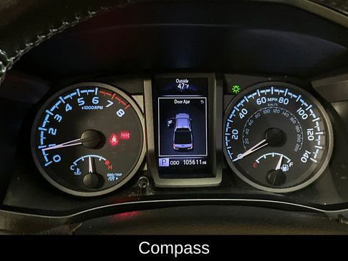 Used 2016 Toyota Tacoma TRD Off-Road image 12