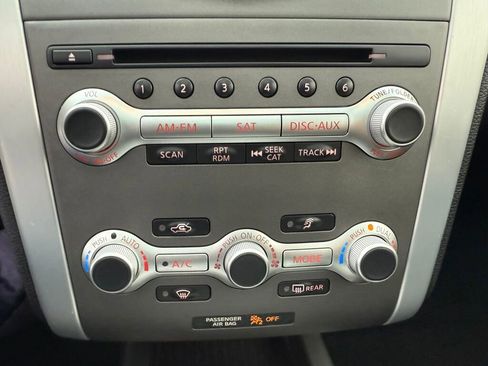 Used 2014 Nissan Murano SL w/ Navigation Package image 16