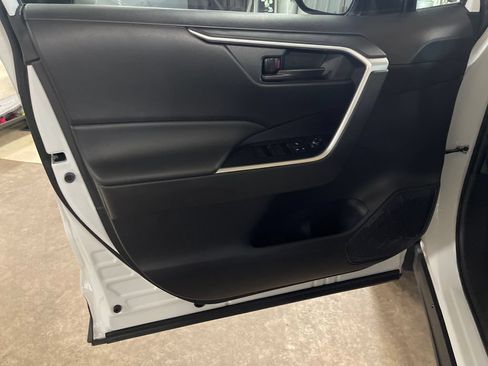 Certified 2025 Toyota RAV4 LE AWD/4WD image 14