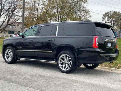 Used 2016 GMC Yukon XL Denali image 6