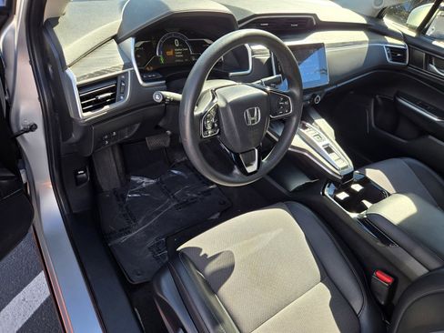 Used 2018 Honda Clarity Plug-In Hybrid image 11