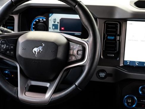 Used 2024 Ford Bronco Black Diamond AWD/4WD image 24