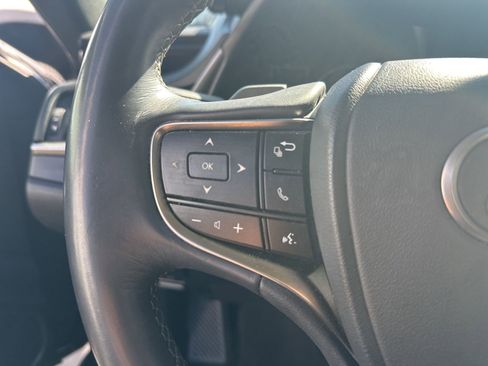 Used 2019 Lexus ES 350 w/ Premium Package FWD image 8