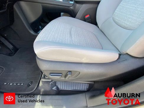 Certified 2025 Toyota Sienna LE FWD image 34