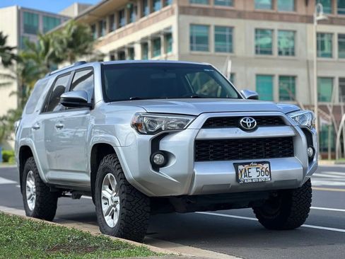 Used 2019 Toyota 4Runner SR5 image 6