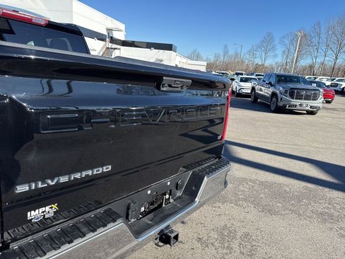 Used 2023 Chevrolet Silverado 1500 LT image 32