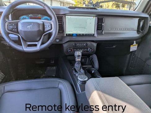 New 2026 Ford Bronco Badlands image 12