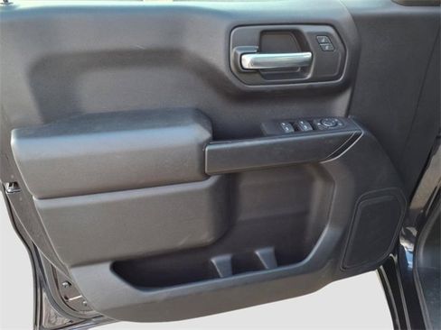 Used 2022 Chevrolet Silverado 1500 Custom image 14