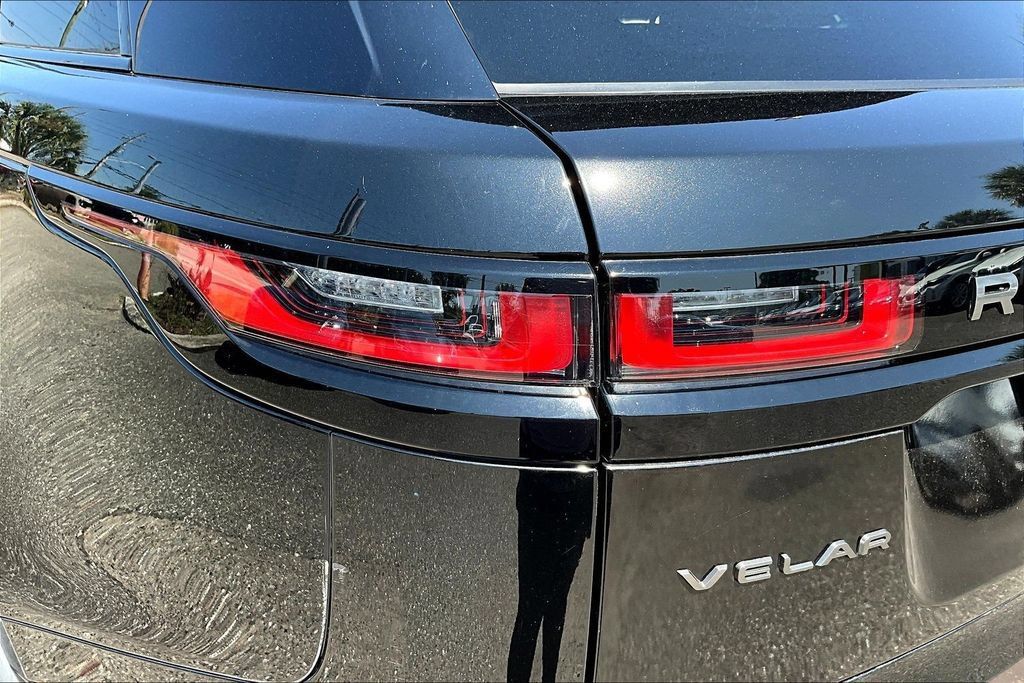 Used 2023 Land Rover Range Rover Velar R-Dynamic S AWD/4WD image 23