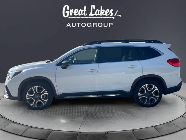 Used 2025 Subaru Ascent Limited AWD/4WD image 2