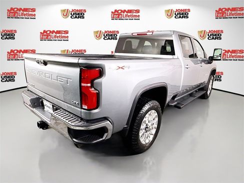 Used 2025 Chevrolet Silverado 2500 LTZ w/ LTZ Convenience Package image 16