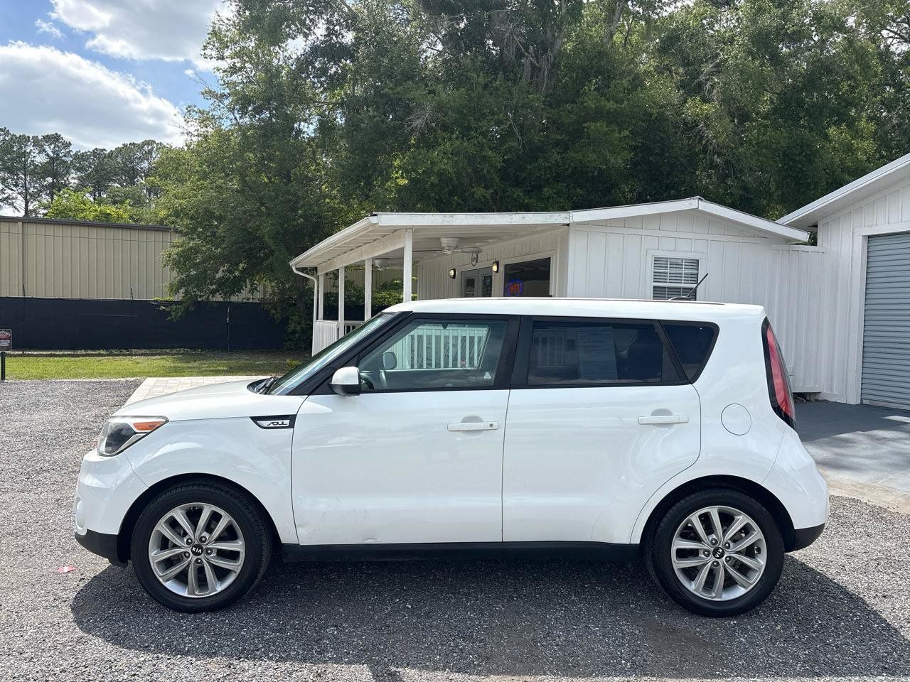 Used 2018 Kia Soul + FWD image 8