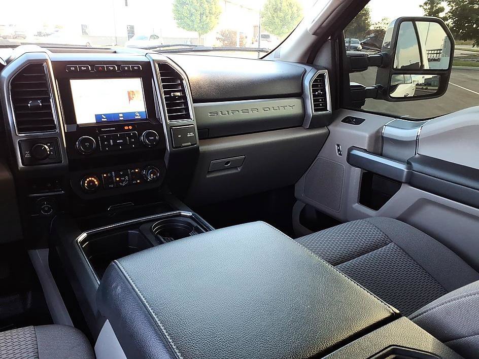 Used 2022 Ford F250 XLT w/ XLT Premium Package AWD/4WD image 26
