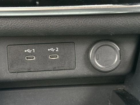 Used 2024 Nissan Rogue S AWD/4WD image 21