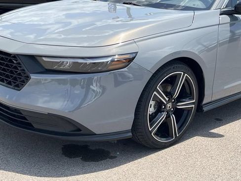 Used 2024 Honda Accord Sport image 10