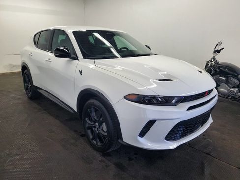 Used 2024 Dodge Hornet R/T w/ R/T Blacktop Package image 3