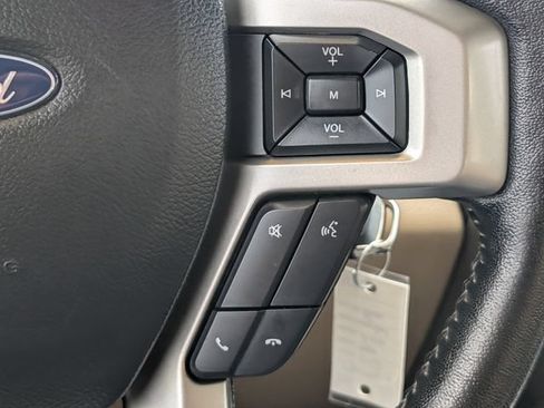 Used 2020 Ford F350 Lariat w/ Lariat Value Package AWD/4WD image 29