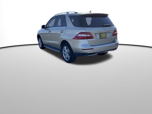 Used 2012 Mercedes-Benz ML 350 4MATIC w/ Premium 1 Pkg image 6