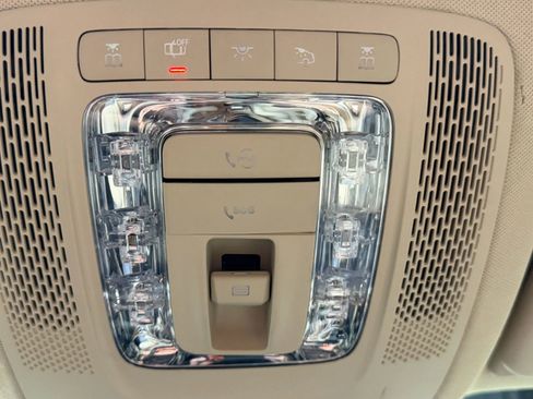 Used 2023 Mercedes-Benz GLE 350 image 79